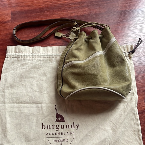 BURGUNDY ASSEMBLAGE Calfskin bucket bag - Picture 10 of 10